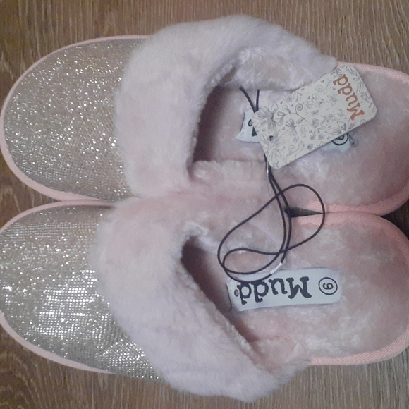 Mudd Glittery Pink Slippers Size 9 NWT - Picture 2 of 5